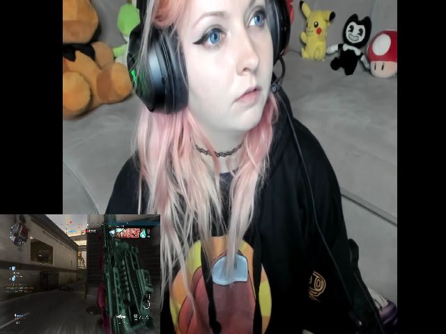 Live sex webcam photo for PrincessBluu #253588903