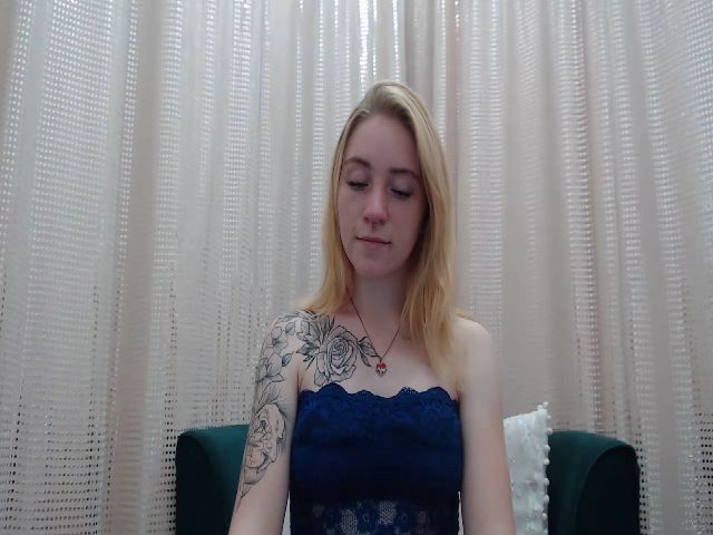 Live sex webcam photo for RedBerryy #260512246