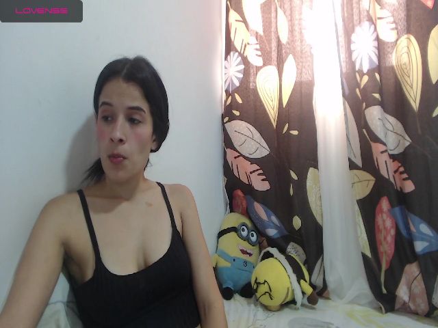 Live sex webcam photo for Mariana__Cute #258279486