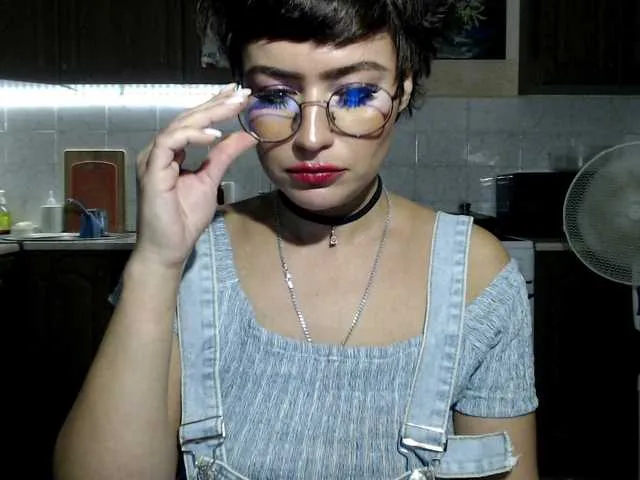 Live sex webcam photo for BeccaPassion #258257343