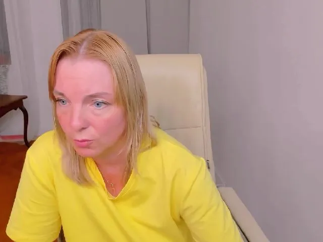 Live sex webcam photo for ReganLovely #255597772