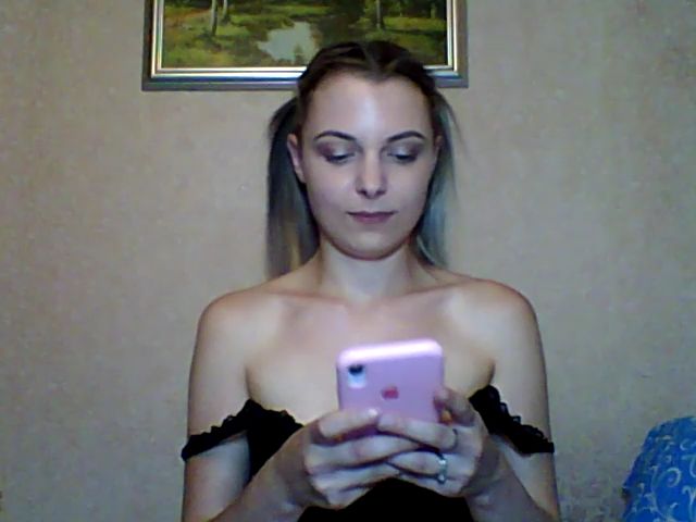 Live sex webcam photo for BreeAngel #255057629