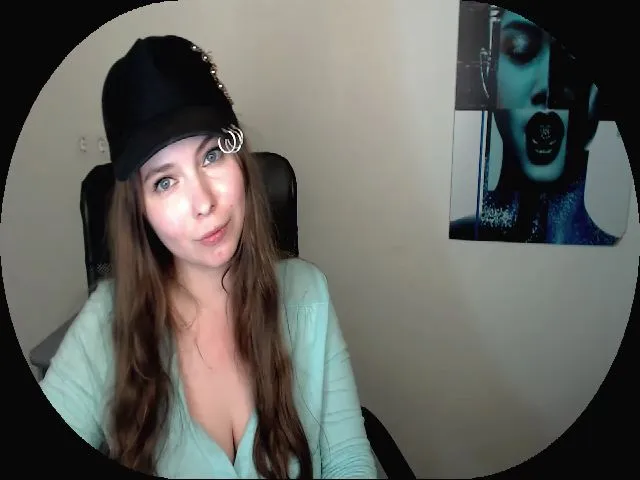 Live sex webcam photo for MollyMey #265227813