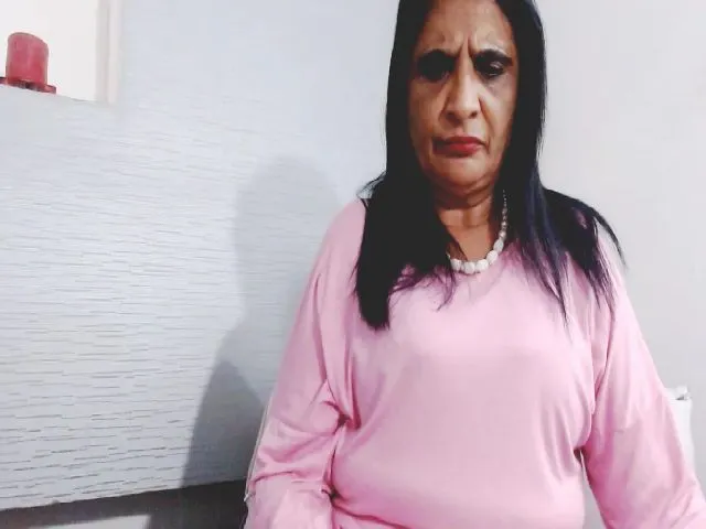 Live sex webcam photo for Indianmilf58 #259575066
