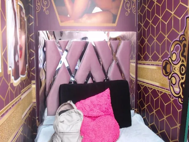 Live sex webcam photo for analia_lexx #254778520