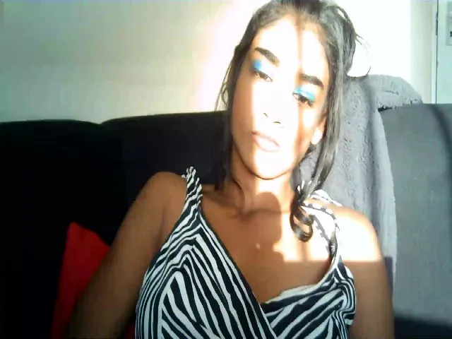 Live sex webcam photo for dirtyrissa69 #260680737