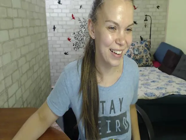 Live sex webcam photo for KateAshley #263077875