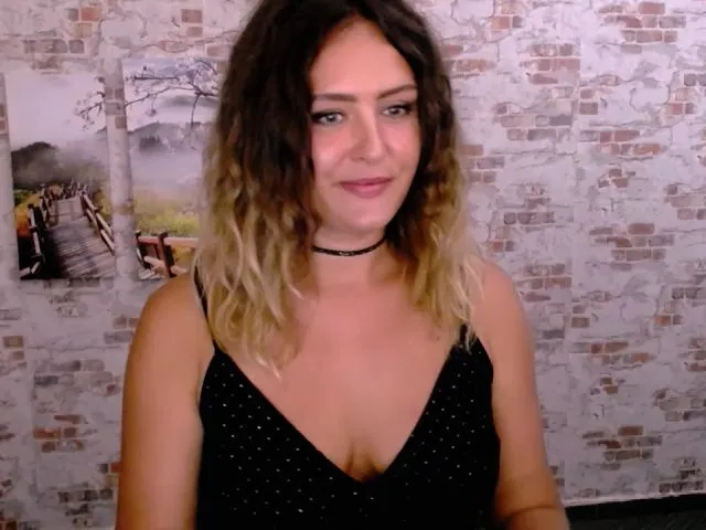 Live sex webcam photo for Noreya #254243467