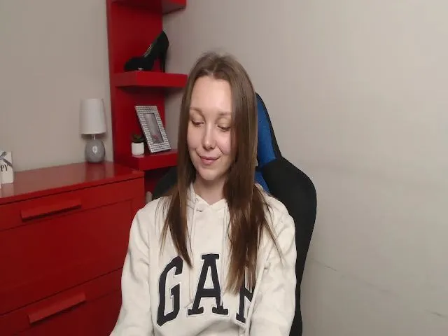 Live sex webcam photo for Little_ZOE #263625437