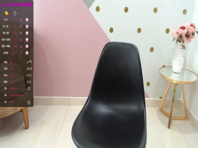 Live sex webcam photo for Gaby_babe #257537702