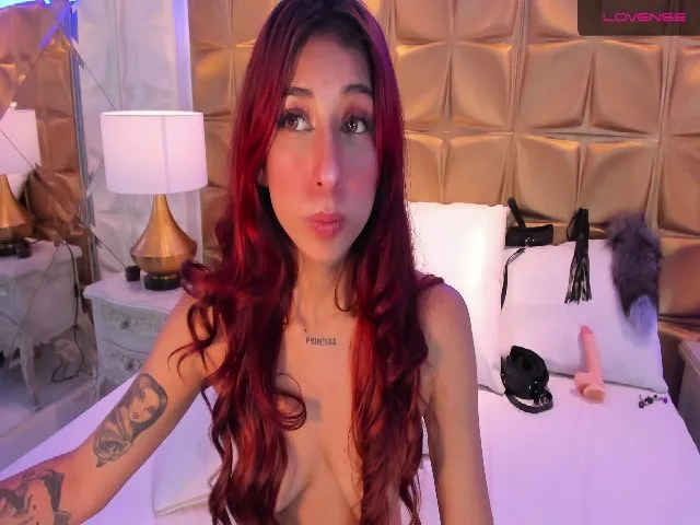 Live sex webcam photo for CandyLaw_ #256352456