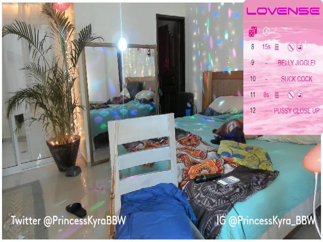 Live sex webcam photo for KinkyKyraBBW #252689267