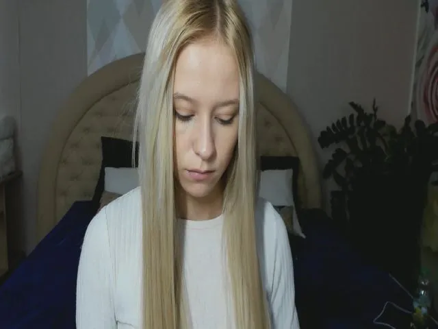 Live sex webcam photo for Tery_Hether #261252058