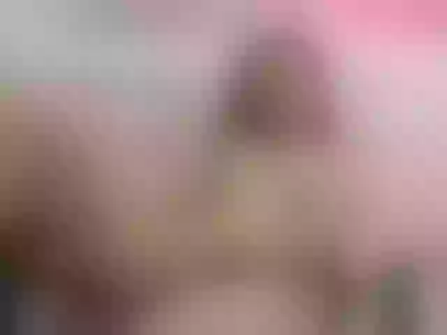 Live sex webcam photo for ElianaKin #244519420