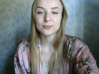 Live sex webcam photo for blonde-kisses #240493855