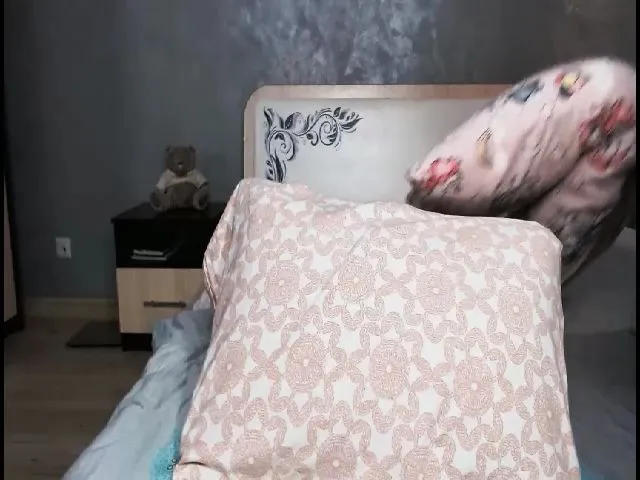 Live sex webcam photo for Ellaquality #253659957