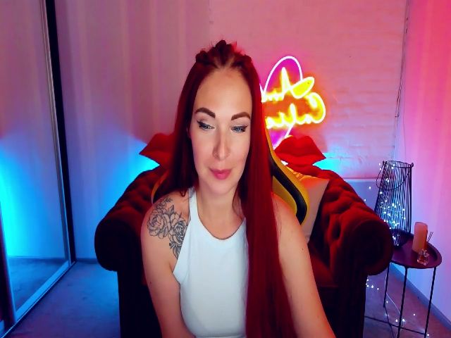 Live sex webcam photo for Red_Catty #252796187