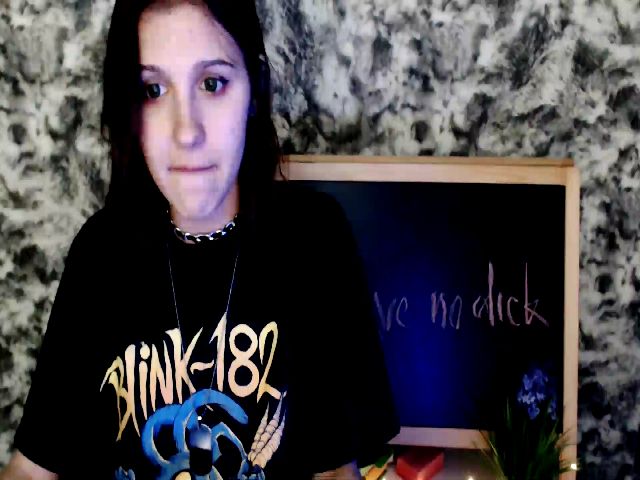 Live sex webcam photo for FoundError404 #265252634