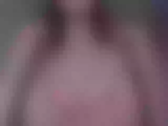 Live sex webcam photo for Mint_Cheeks #258974260