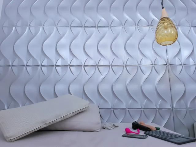 Live sex webcam photo for Tatiana_Lion #255293182