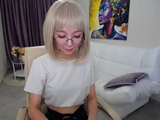 Live sex webcam photo for SoftHeartbeat #241078039