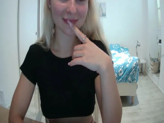 Live sex webcam photo for Sweetlet1z1a #252847282