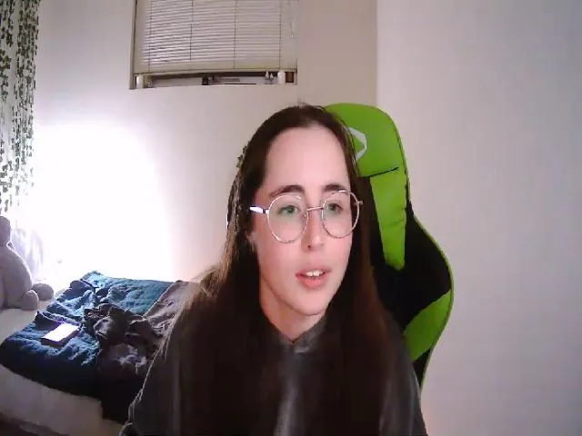 Live sex webcam photo for Sarah_Lily #255610320