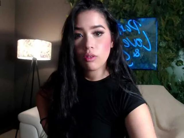 Live sex webcam photo for ManuelaFranco #241151869
