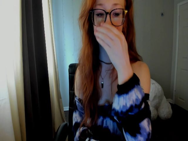 Live sex webcam photo for Haileystormxo #255141007