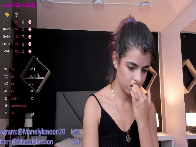 Live sex webcam photo for Manelyk_m #257808364
