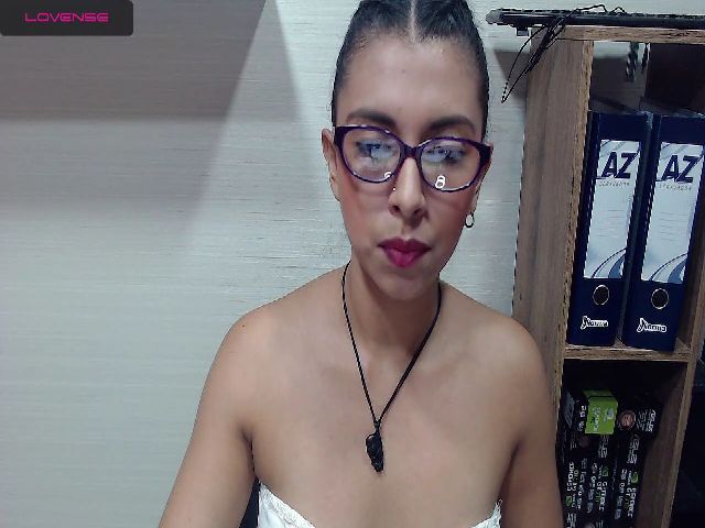 Live sex webcam photo for Bunny_Naugthy #260746988