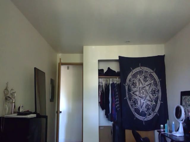 Live sex webcam photo for LilithLucid #260892797