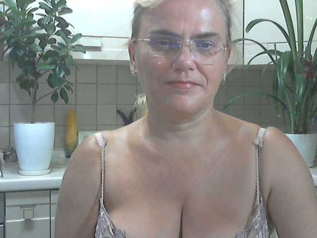 Live sex webcam photo for runa88 #261526689