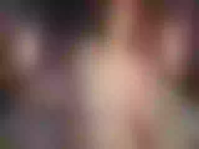 Live sex webcam photo for AngieVedder #258859829