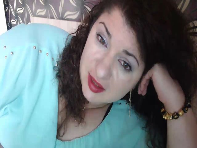 Live sex webcam photo for MilenaDivine #252873400