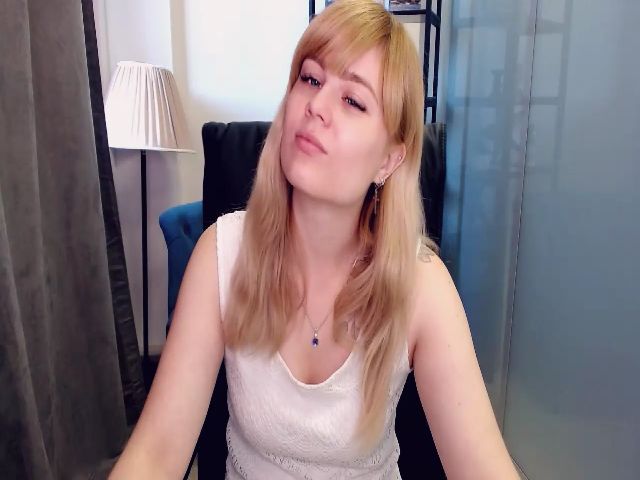 Live sex webcam photo for AdelinaBlondy #260376043