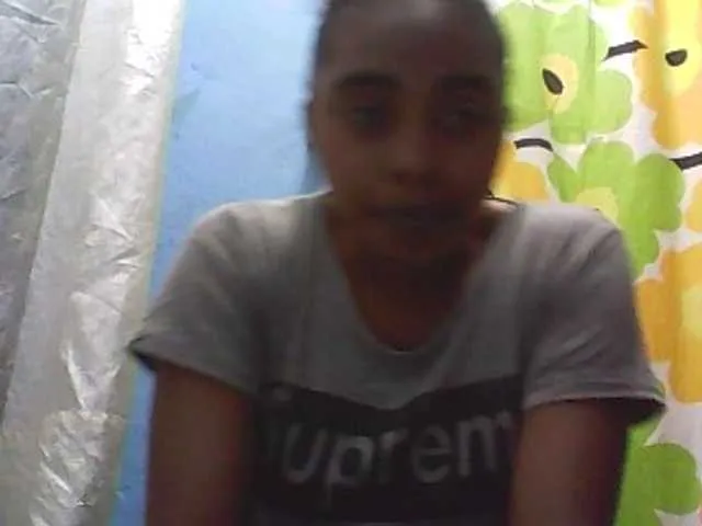 Live sex webcam photo for goodgirl #251308383