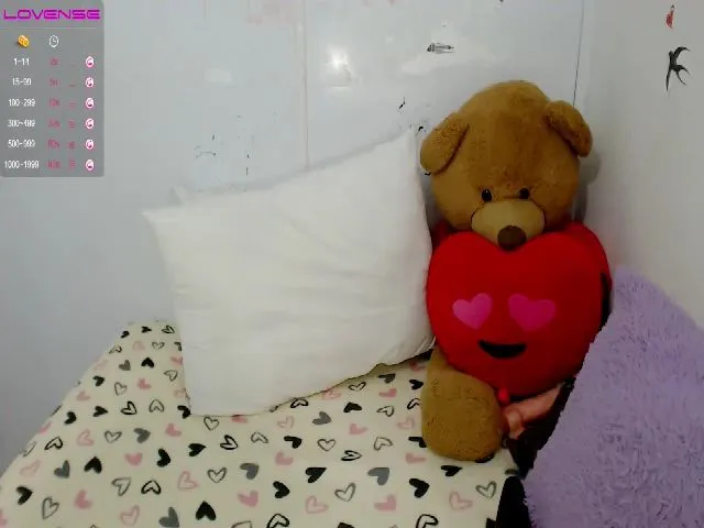 Live sex webcam photo for Clarissa___ #258943049