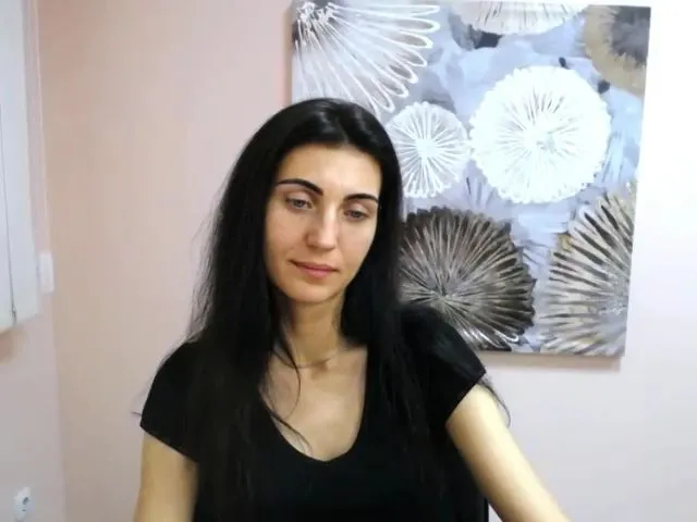 Live sex webcam photo for Miss_Vivian #262437588