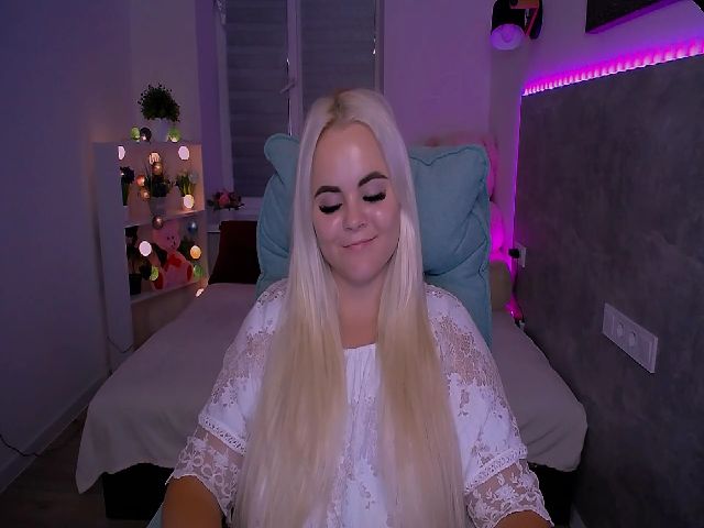 Live sex webcam photo for Jenni__fer #256554447