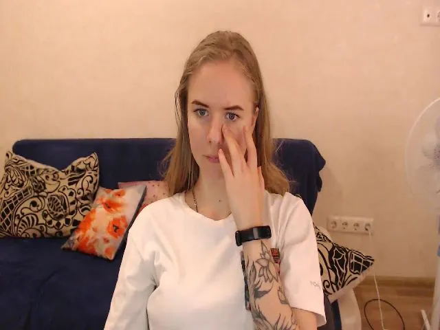 Live sex webcam photo for Limana_xo #259550415