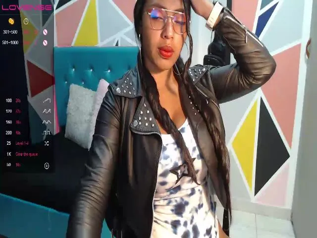 Live sex webcam photo for TATIANA_WD #287859028