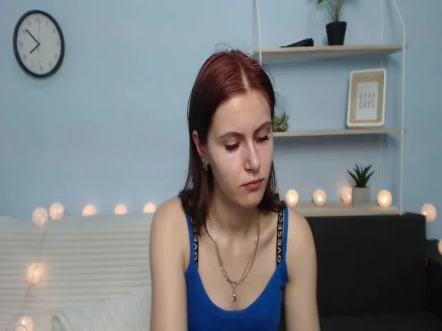 Live sex webcam photo for MollyTravis #263974930