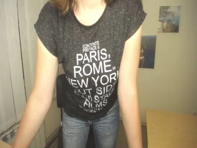 Live sex webcam photo for JuliJems #252309442