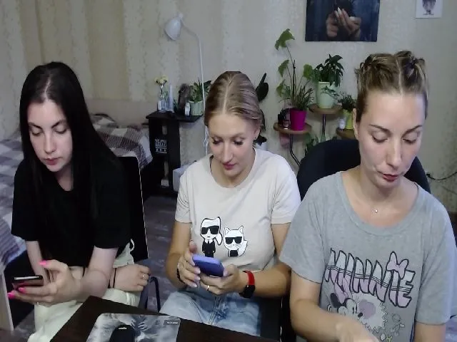 Live sex webcam photo for UrBlack_Kitty #256947379