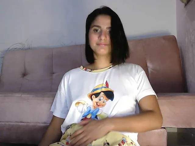 Live sex webcam photo for Sarita30 #265483334