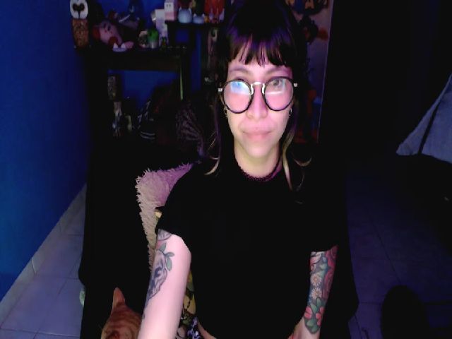 Live sex webcam photo for umaru_michae #252696648