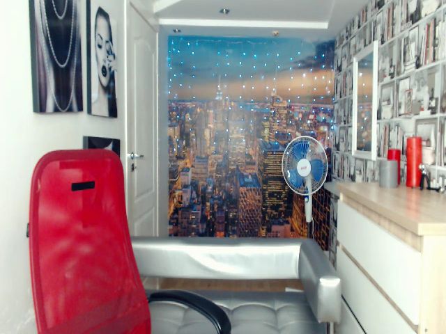 Live sex webcam photo for Lovely_della #255367183