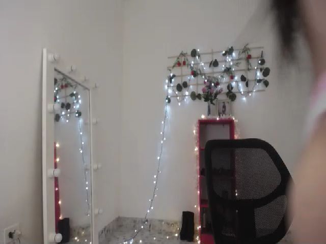 Live sex webcam photo for Stephy_18 #264337910