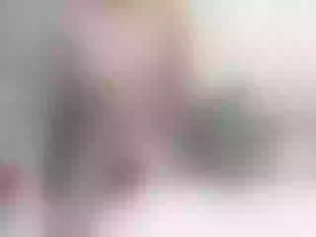 Live sex webcam photo for Anniieee #263982855
